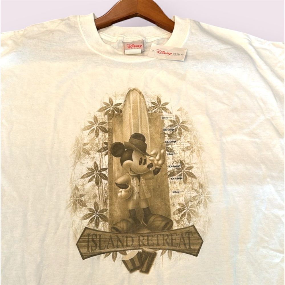 DISNEY Vintage Disney Store Mickey Mouse Island Retreat Tee *NEW*